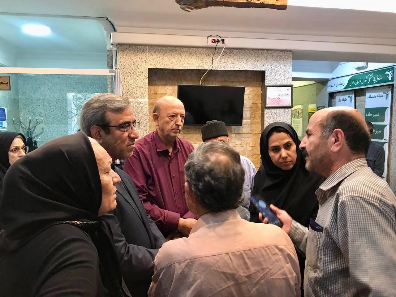 بازدید سرزده استاندار خراسان رضوی از مدیریت بازنشستگی استان
