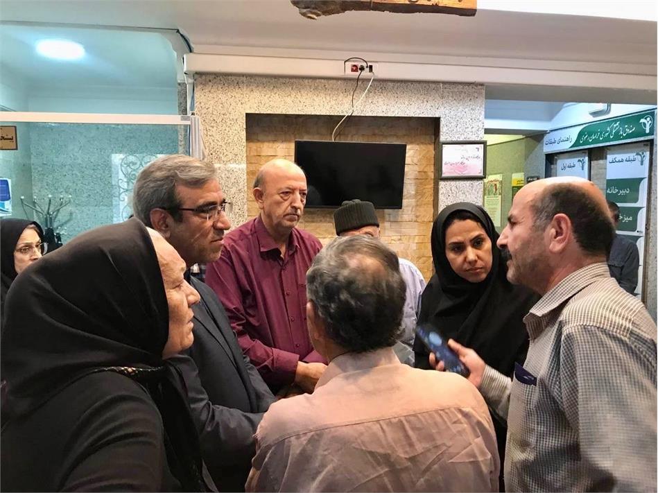 بازدید سرزده استاندار خراسان رضوی از مدیریت بازنشستگی استان