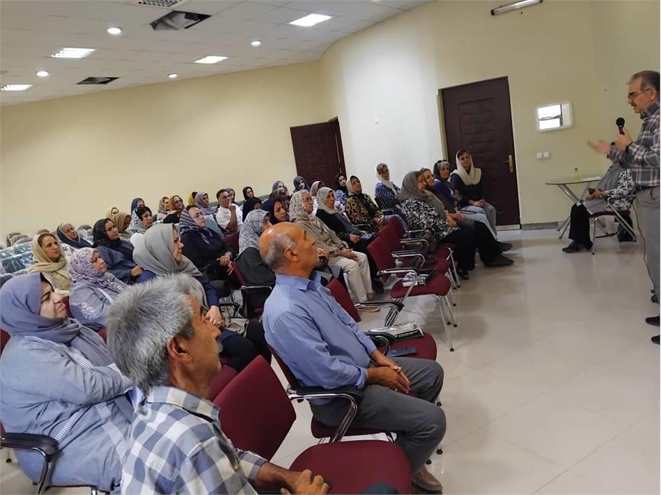 برگزاری دوره های کتابخوانی برای بازنشستگان در خانه امید نیشابور