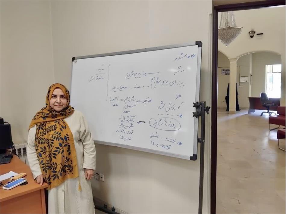 برگزاری دومین دوره آموزشی «شعر پایه - هاشور و سپید» در خانه امید نیشابور