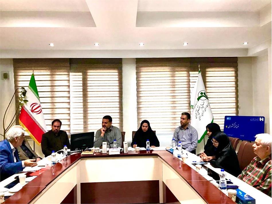 جلسه هم اندیشی مدیر صندوق بازنشستگی استان خراسان رضوی و روسای کانون های بازنشستگی استان